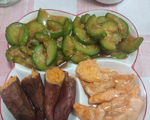 营养美味的减脂餐怎么做？有哪些简单易学的食谱推荐？