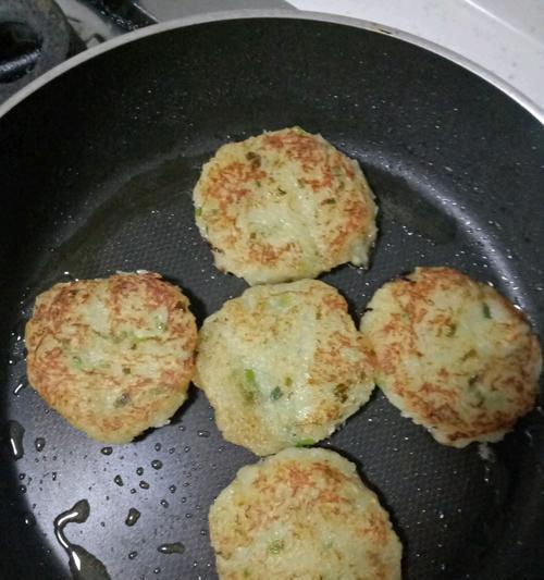 土豆饼怎么做才营养健康？有哪些步骤和技巧？