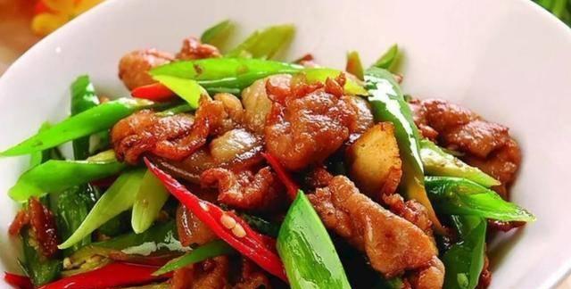 鹰嘴豆鱿鱼丝小炒怎么做？步骤和技巧是什么？