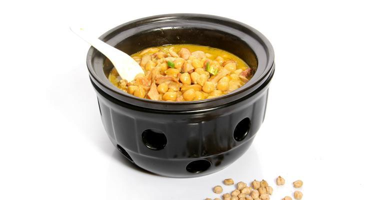 鹰嘴豆炖猪蹄的做法是什么？如何炖出软糯入味的猪蹄？