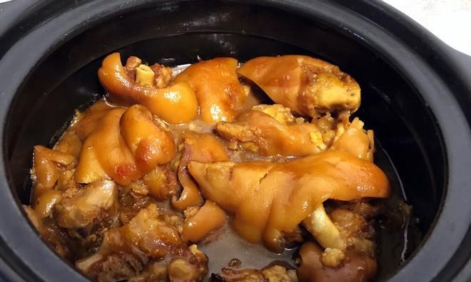 鹰嘴豆炖猪蹄的做法是什么？如何炖出软糯入味的猪蹄？