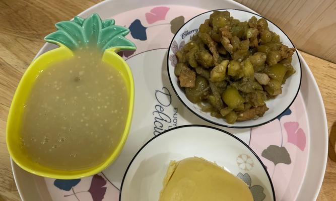 婴儿辅食之小米肉沫粥怎么做？步骤和注意事项是什么？