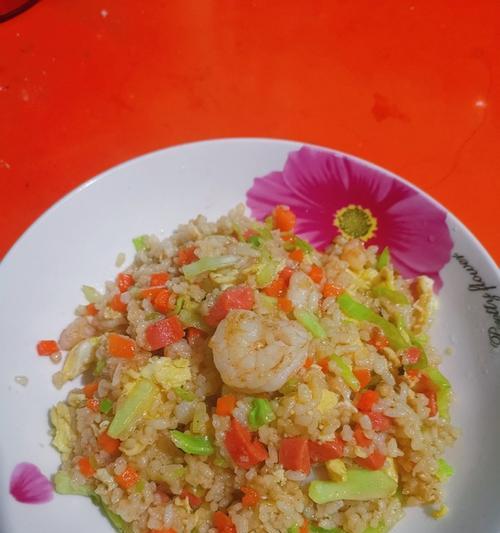 银鱼虾仁炒饭怎么做？步骤和技巧有哪些？