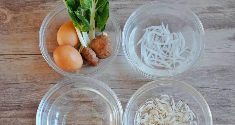 银鱼提蛋羹怎么做？步骤和技巧是什么？