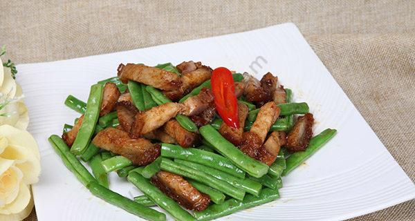银鱼四季豆怎么做？有哪些步骤和技巧？