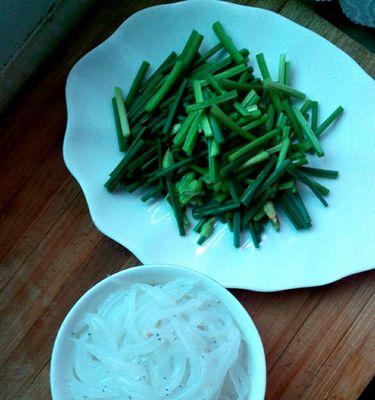 银鱼肉丝蒸藕片怎么做？步骤和技巧是什么？