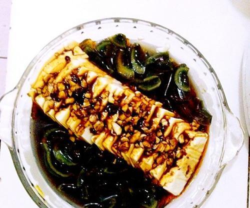 银鱼皮蛋豆腐怎么做？有哪些步骤和技巧？