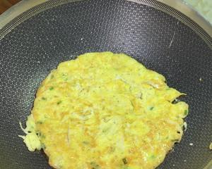 银鱼煎鸡蛋怎么做？步骤和技巧有哪些？
