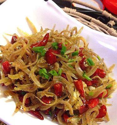 银鱼干炒红苋菜怎么做？步骤和技巧有哪些？