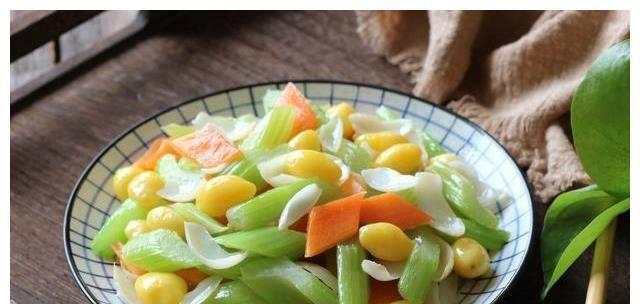 银杏炒虾仁怎么做？步骤和技巧有哪些？