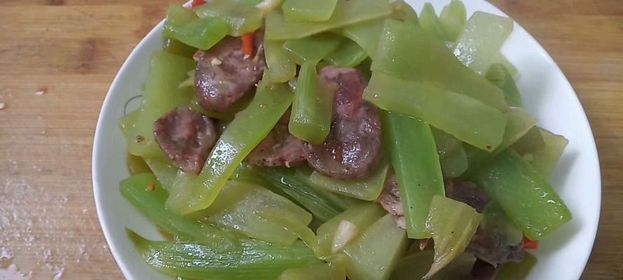 银杏炒莴苣怎么做？步骤和技巧有哪些？
