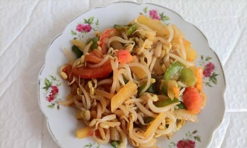 银荷莲藕炒豆芽怎么做？步骤是什么？