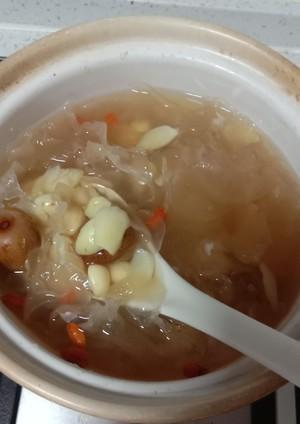 银耳玉米稀饭怎么做？有哪些健康益处？