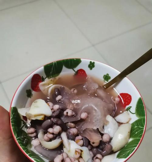 银耳薏米水怎么做？有哪些健康益处？