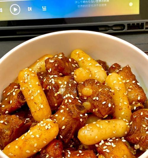 银耳香梨甘蔗罗汉果蜂蜜茶怎么做？步骤和注意事项是什么？