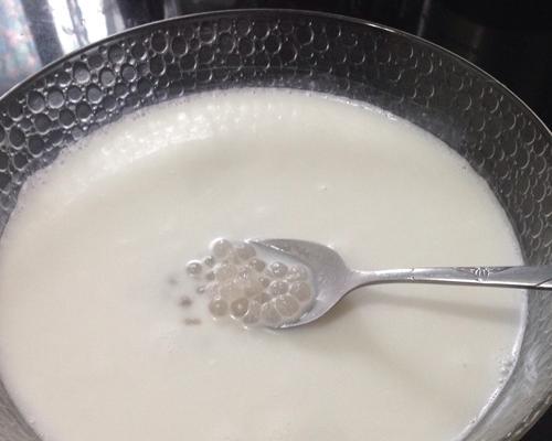银耳西米露怎么做？有哪些步骤和技巧？