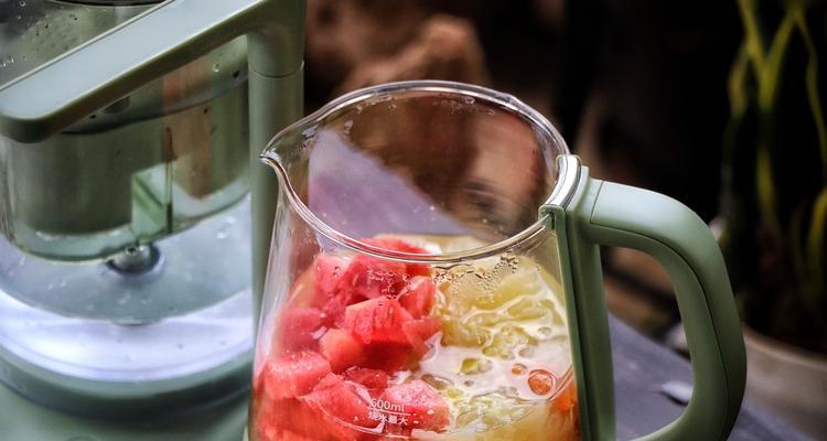 银耳水果甜汤怎么做？有哪些健康益处？