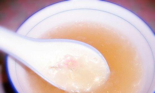 银耳沙参饮怎么做？有哪些健康益处？