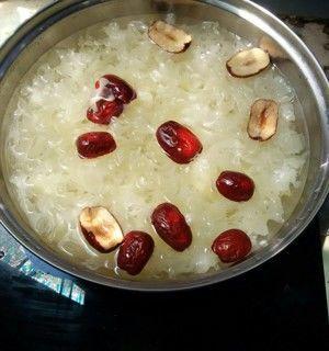 银耳马蹄糖水怎么做？制作过程中有哪些常见问题？