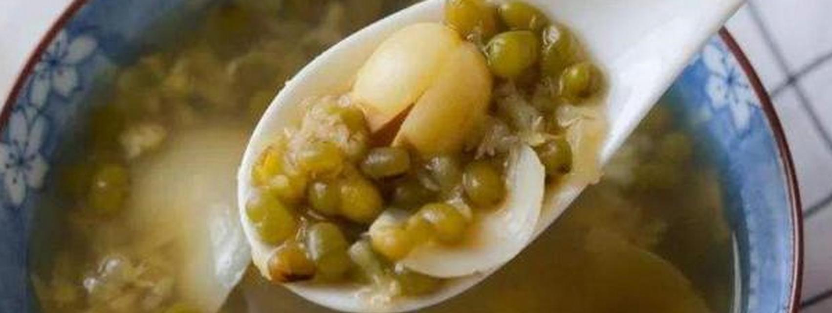 银耳绿豆薏米糖水怎么做？有哪些健康益处？