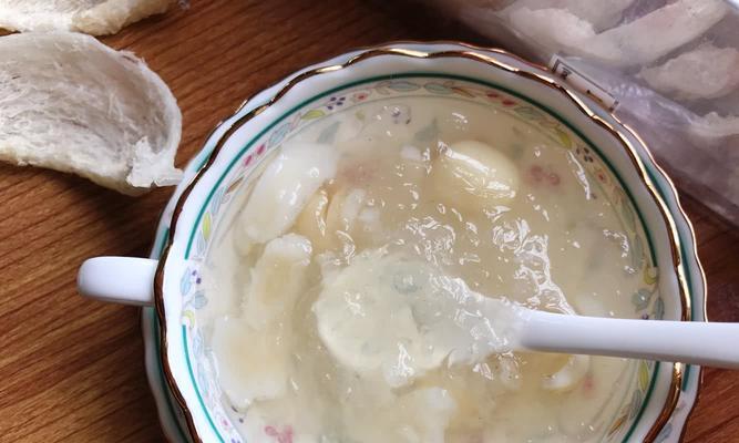 银耳莲子燕窝怎么做？有哪些步骤和常见问题解答？
