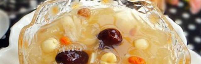 银耳莲子红枣甜汤怎么做？有哪些健康益处？