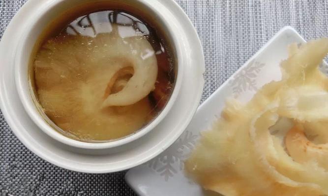 银耳炖花胶怎么做？步骤和注意事项是什么？