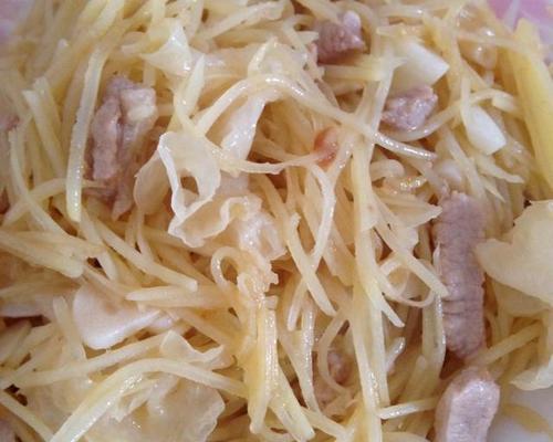 银耳炒肉的做法是什么？如何做出美味的银耳炒肉？