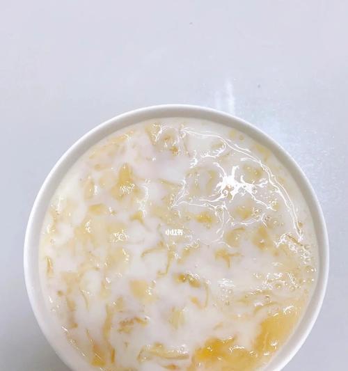 银耳百合银杏羹怎么做？有哪些健康益处？