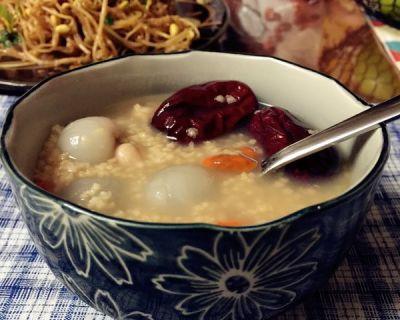 薏仁莲子红豆粥怎么做？有哪些健康益处？