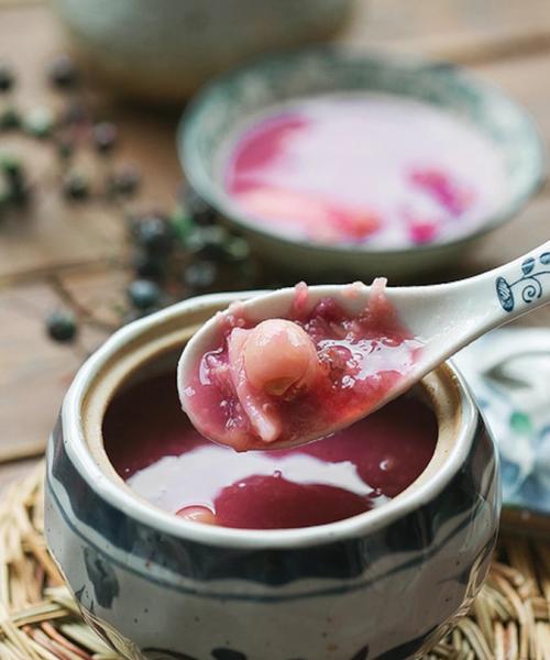 薏仁红豆莲子粥怎么做？有哪些健康益处？