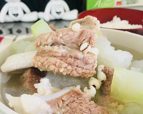 薏仁冬瓜排骨汤怎么做？有哪些健康益处？