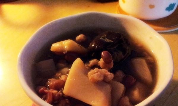 薏米绿豆红枣汤怎么做？有哪些健康益处？