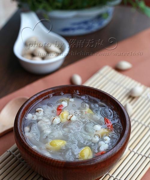 薏米莲子绿豆粥怎么做？有哪些健康益处？