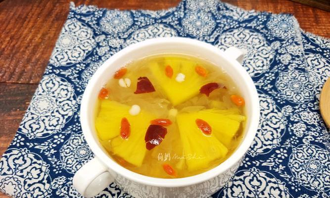 薏米红枣银耳汤怎么做？有哪些健康益处？
