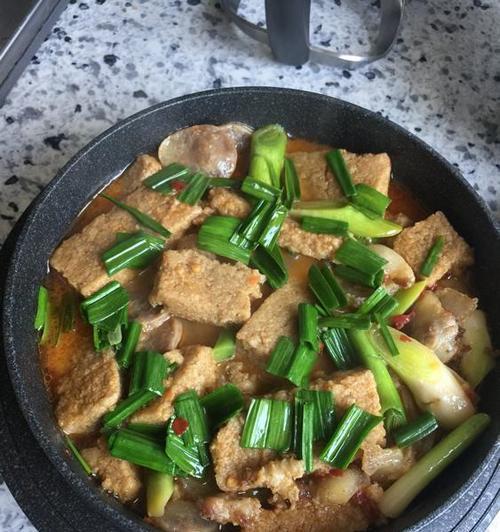 薏米豆渣饼的做法是什么？制作过程中需要注意哪些常见问题？