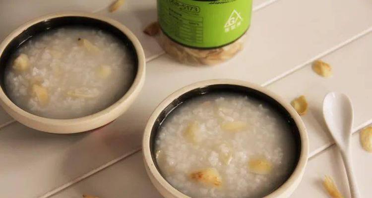 薏米百合绿豆粥怎么做？有哪些健康益处？