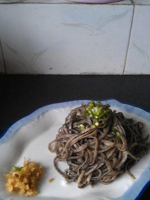 意大利黑芝麻酱面怎么做？有哪些制作步骤和技巧？