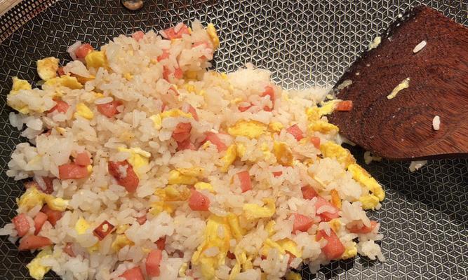 一人食雜料炒飯怎么做？有哪些简单步骤？
