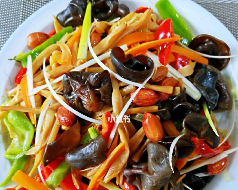 一拌两菜的做法是什么？简单易学的家常菜谱分享？