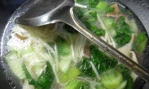 夜开花圆蛤汤怎么做？有哪些步骤和技巧？