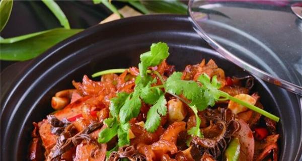 野生菌烧鸡的做法是什么？如何确保野生菌的安全食用？