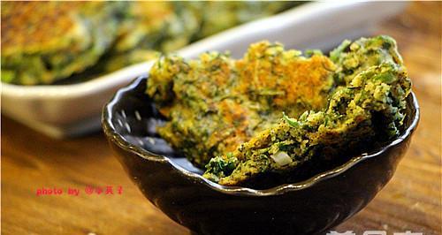 如何制作野生荠菜杂粮饼？制作过程中需要注意哪些问题？