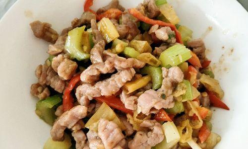 野山椒炒牛肉怎么做？步骤和技巧有哪些？