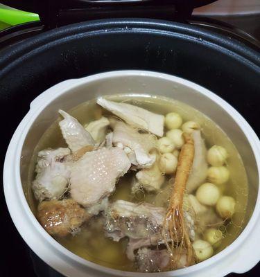 野山参鸡汤怎么做？有哪些独特功效和制作技巧？