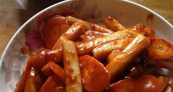 野芹菜番茄炒年糕怎么做？步骤和技巧有哪些？