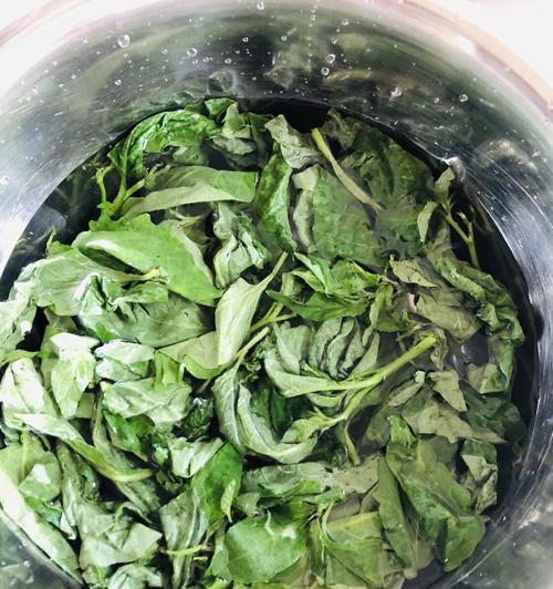 野菜二米粥怎么做？有哪些健康益处？