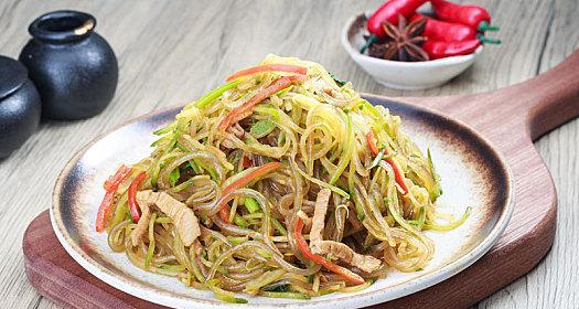 野菜炒面怎么做？有哪些简单易学的步骤？