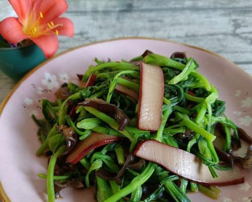 野菜炒面怎么做？有哪些简单易学的步骤？