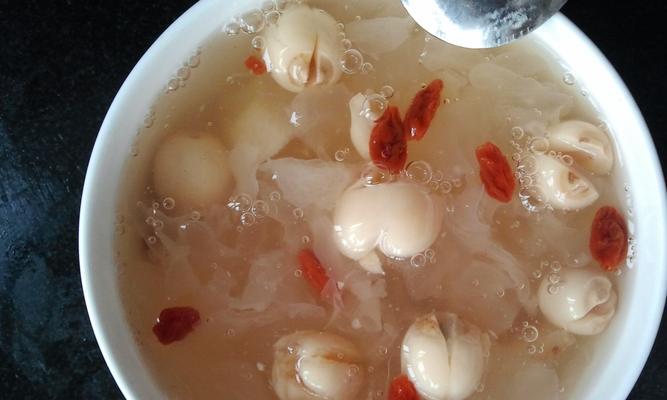 椰子银耳西米露羹怎么做？制作步骤和常见问题解答？